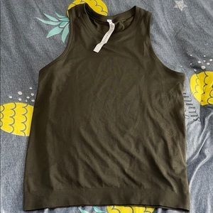 Lululemon tank top